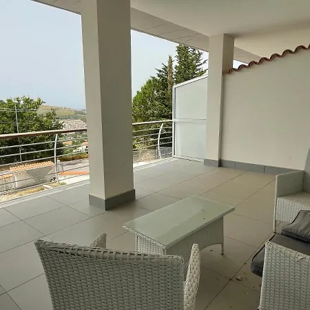 Bed & Breakfast Tenuterrico 2*